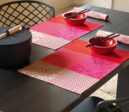 Podkładki na stół Le Jacquard Français Fleurs de Kyoto Cerise 4 szt.