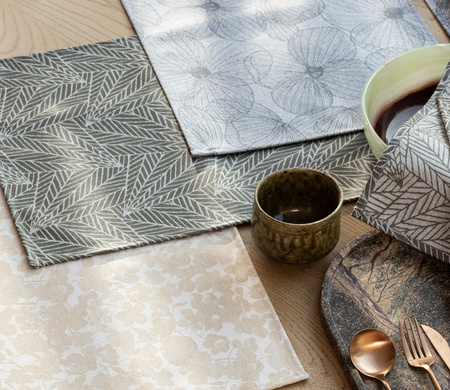 Podkładki na stół Le Jacquard Français A La Carte Fleurs Papillons Carbone 4 szt.