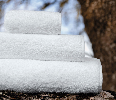 Ręcznik z lyocellem Graccioza Tecnic 800 g/m² 20003 White