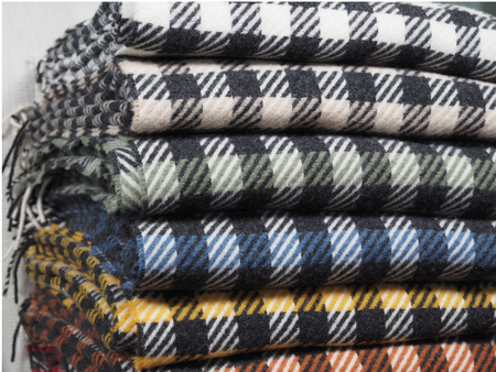 Koc wełniany z kaszmirem Eskimo Switzerland Alpnach H43D6-360 130x180 Blue