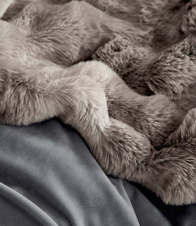 Koc futrzany bugatti 3855-800 150x200 szary